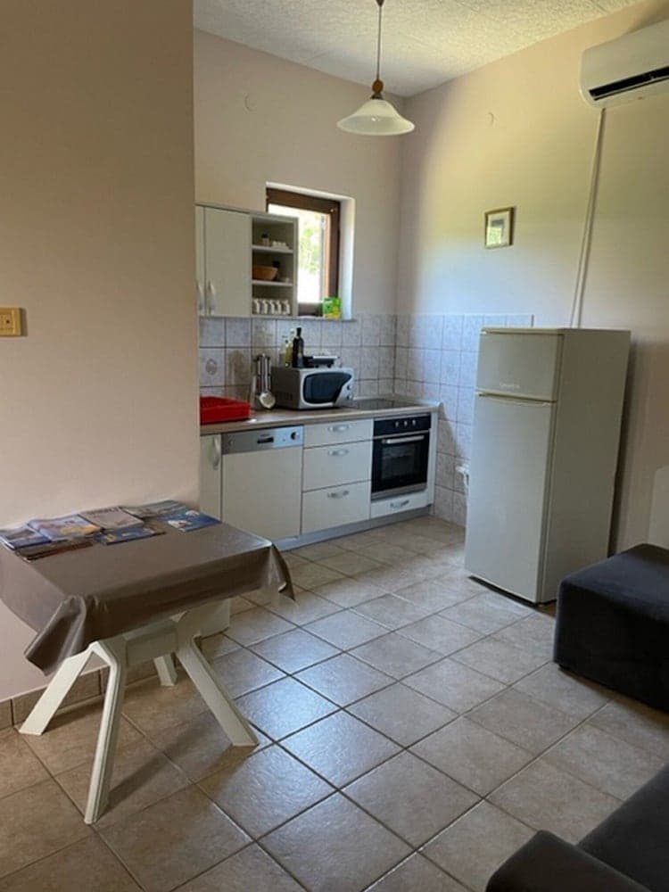 Apartment Ivan Njivice