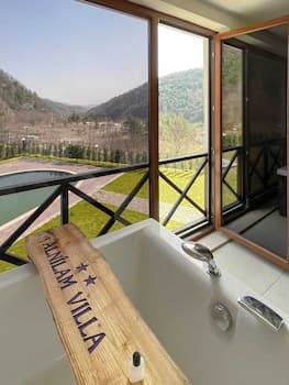 Mila Garden Villas & Bungalows