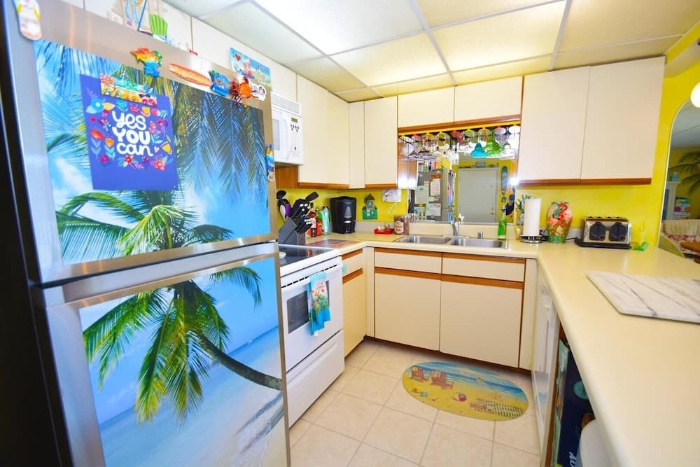 Thunder Island 68b 2 Bedroom Condo by Redawning