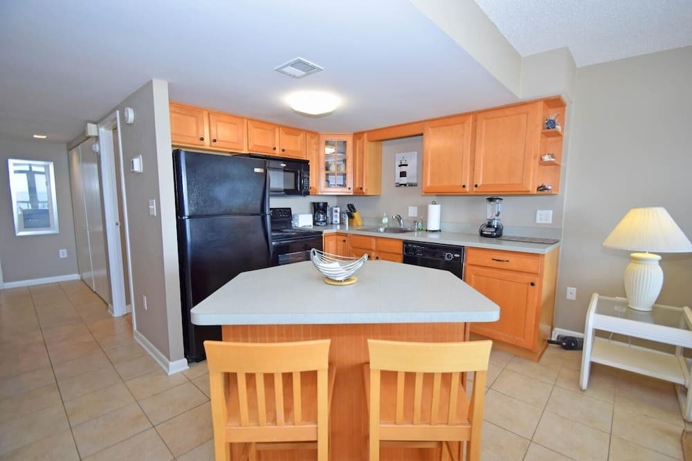 Irene 506 2 Bedroom Condo by RedAwning