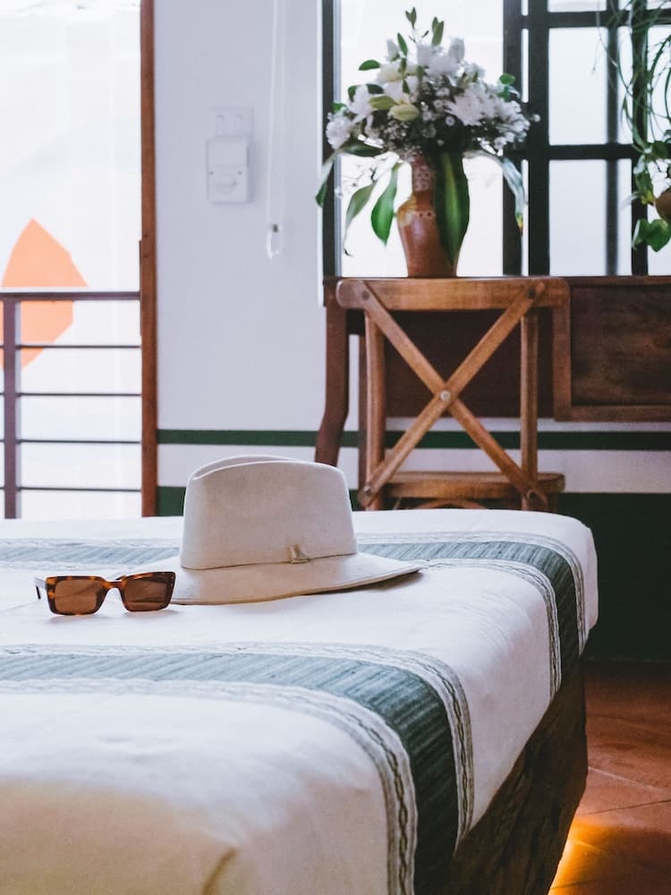 HIPHIPSTAY - THE COLONIAL