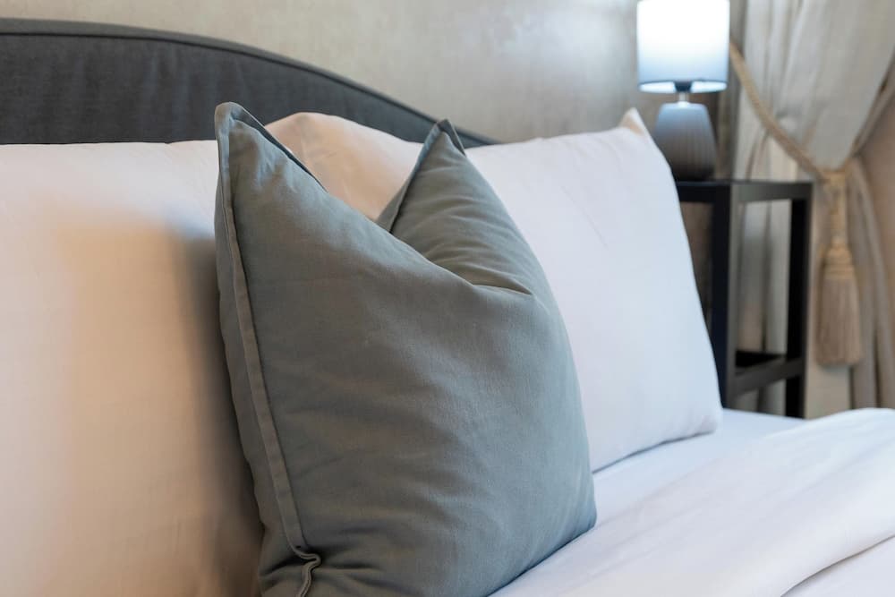 Lux BnB I Souk Al Bahar I Burj Khalifa Views