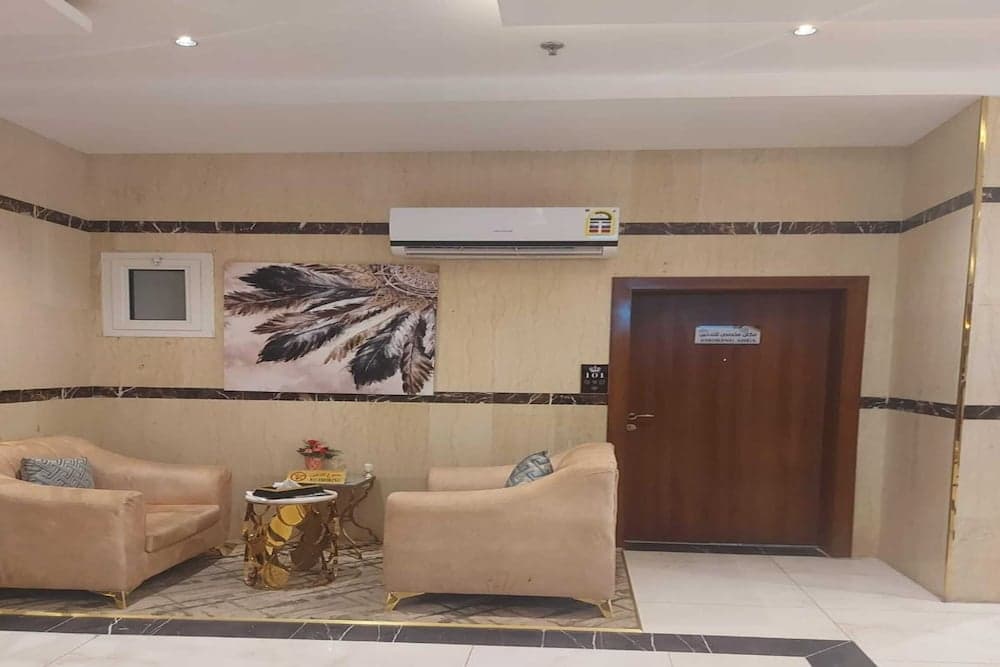 OYO 619 Al Smou Hotel Apartments