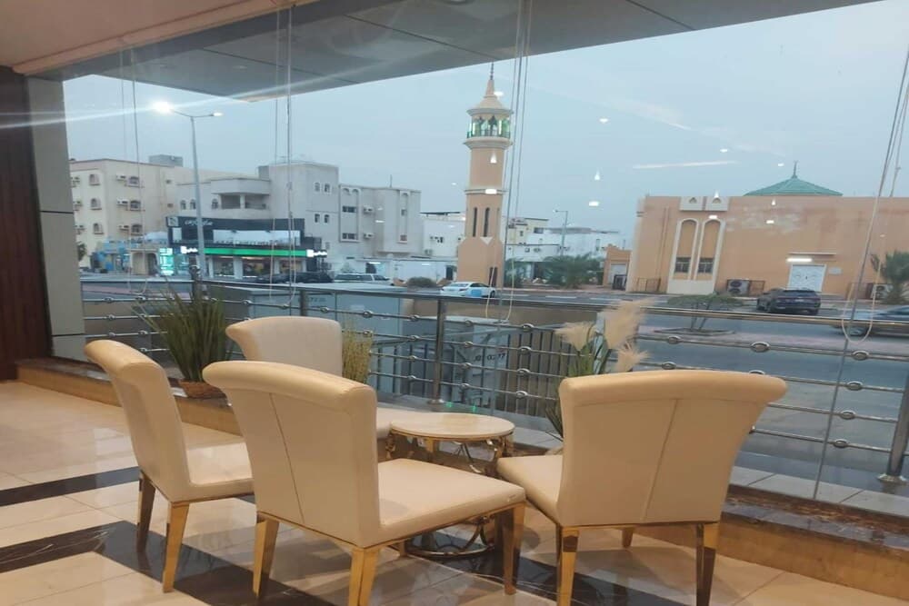 OYO 619 Al Smou Hotel Apartments