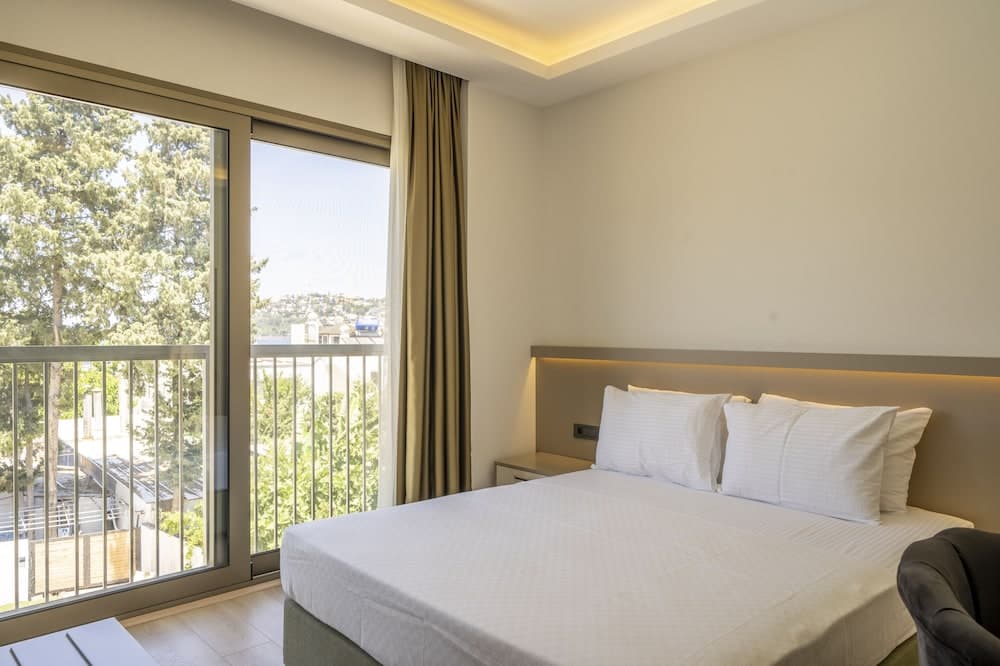 Olive Tree Gündoğan