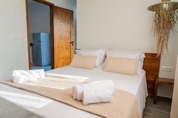 Aesthisis Sensational Accommodation