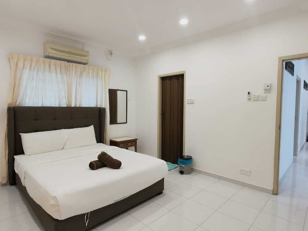 Malacca Town Tranquerah Cluster Home