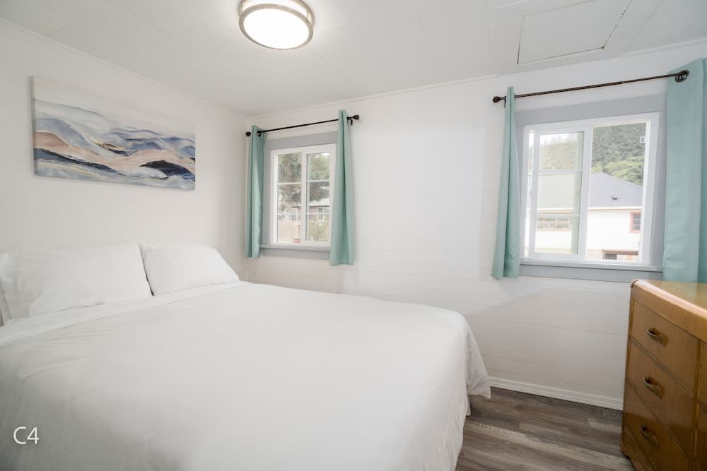 Raines Resort Cabins & RV