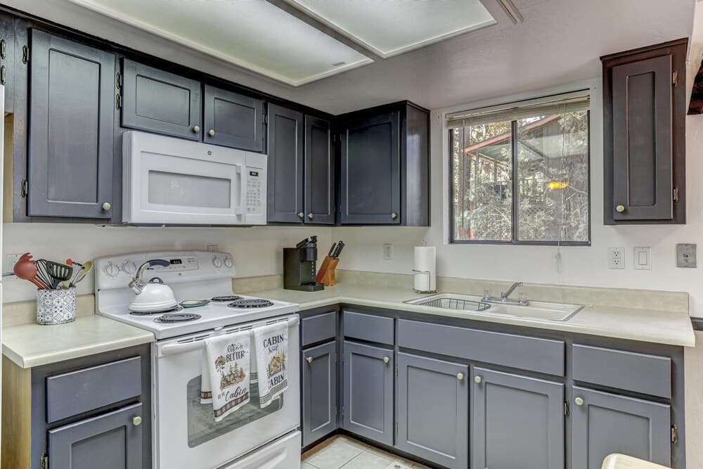 Bloody Basin Pine 2 Bedroom Cabin by Redawning