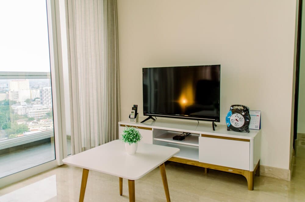 Elegant And Restful 2Br At Menteng Park Apartment