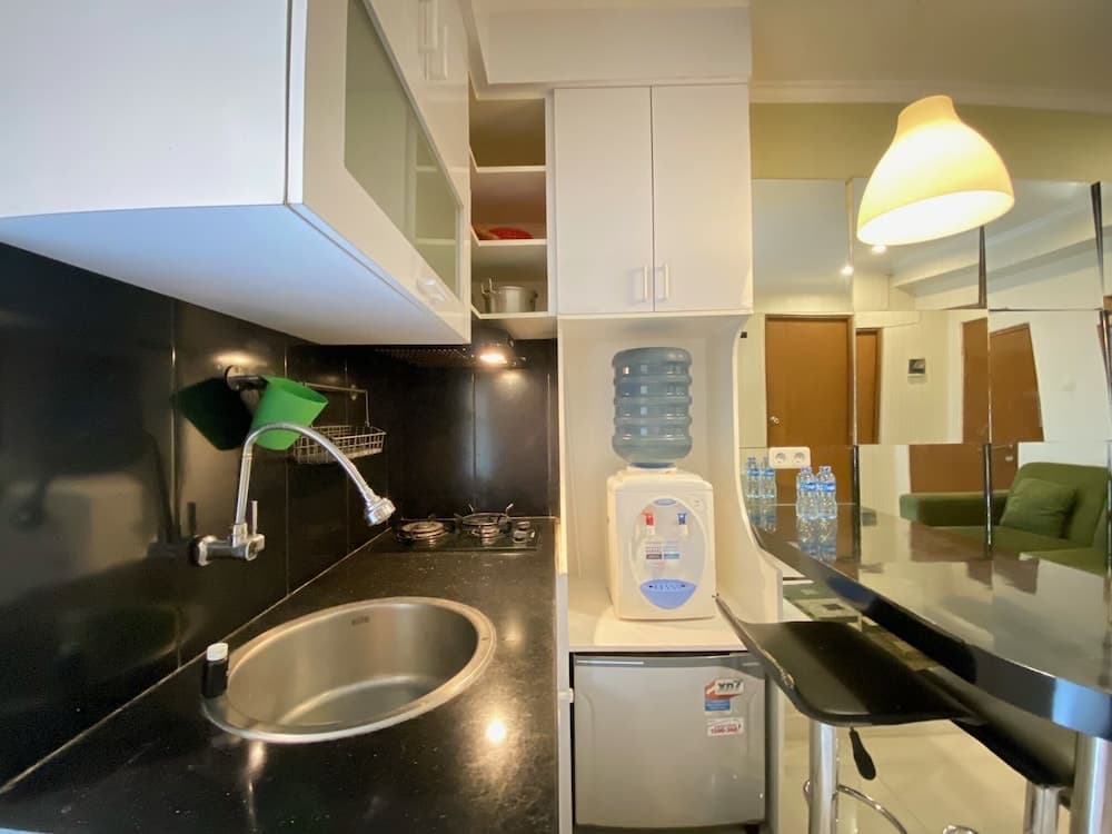 Cozy 2Br Apartment At Gateway Ahmad Yani Cicadas