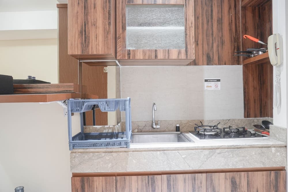 Homey And Tidy Studio Apartment Elpis Residence