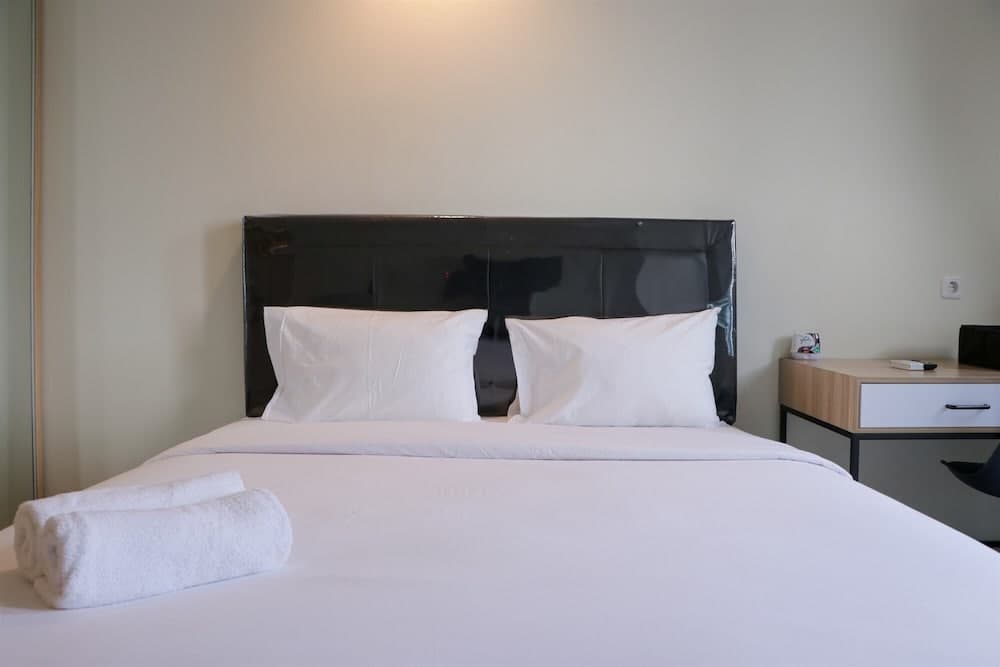 Comfortable And Strategic Studio Apartment Evenciio Margonda