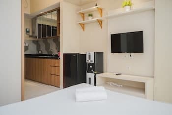 Elegant And Comfy Studio Casa De Parco Apartment Near Ice Bsd