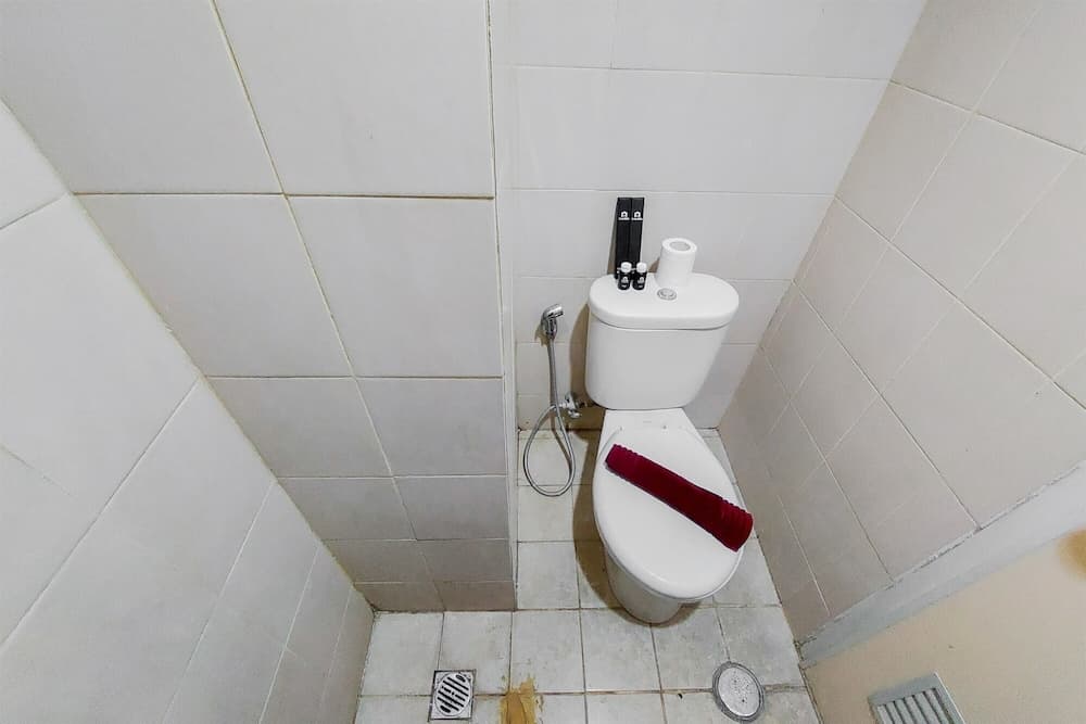 Homey And Nice Studio At Serpong Greenview Apartment