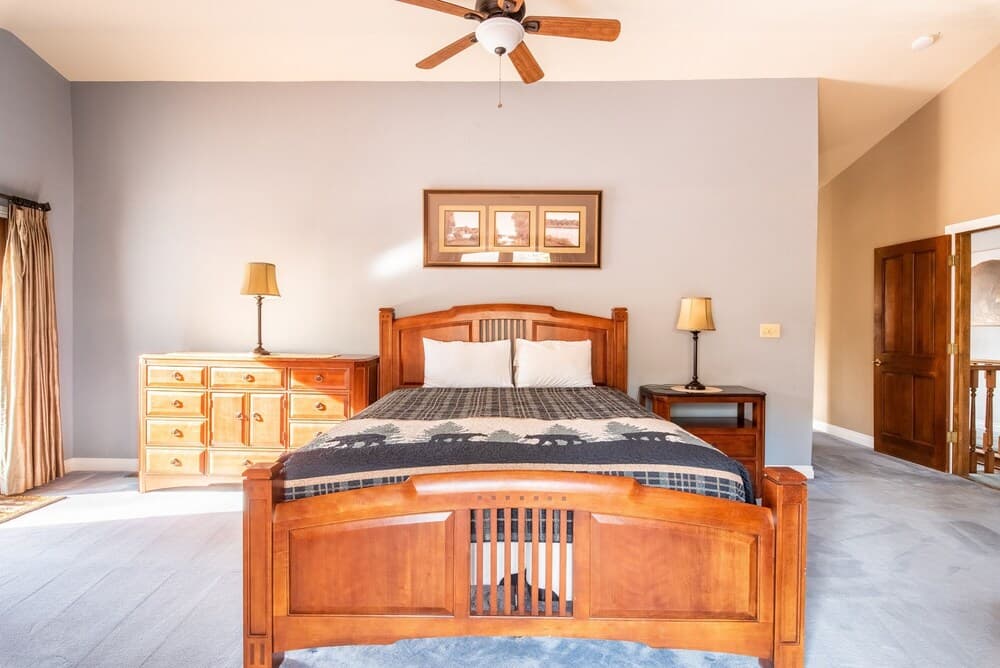 35 - Corky Bear 5 Bedroom Home by Redawning