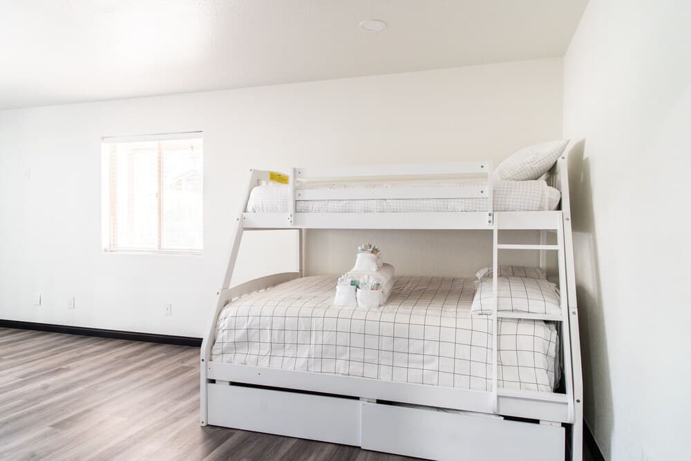 50 - Forever Forest Lodge 3 Bedroom Home by Redawning