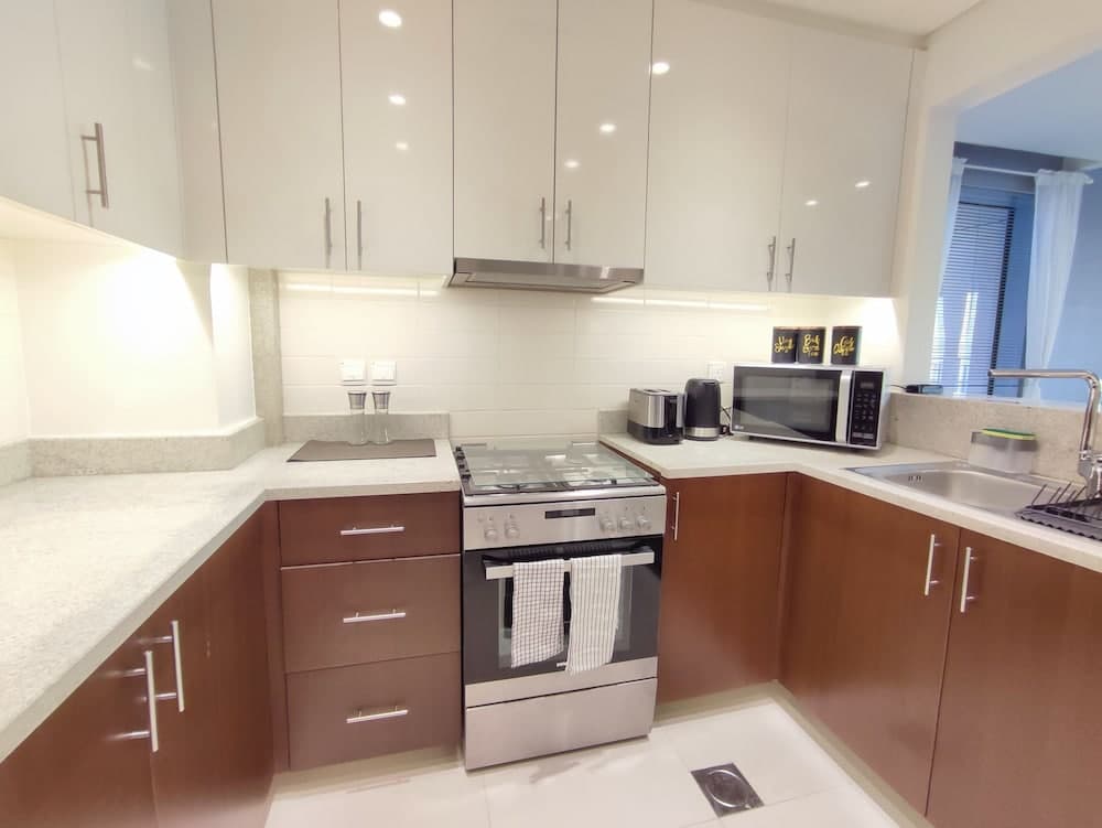 SuperHost - Chic Apartment With Balcony Close to Burj Khalifa