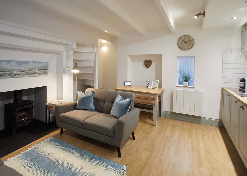 Threadneedle Cottage