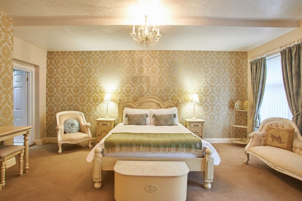 Regency Mansions Apartment