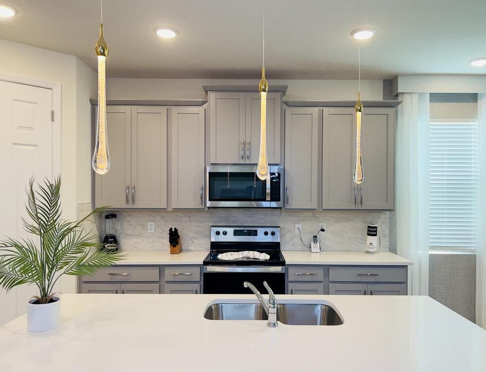 Brand New Charming Themed Home Near Disney