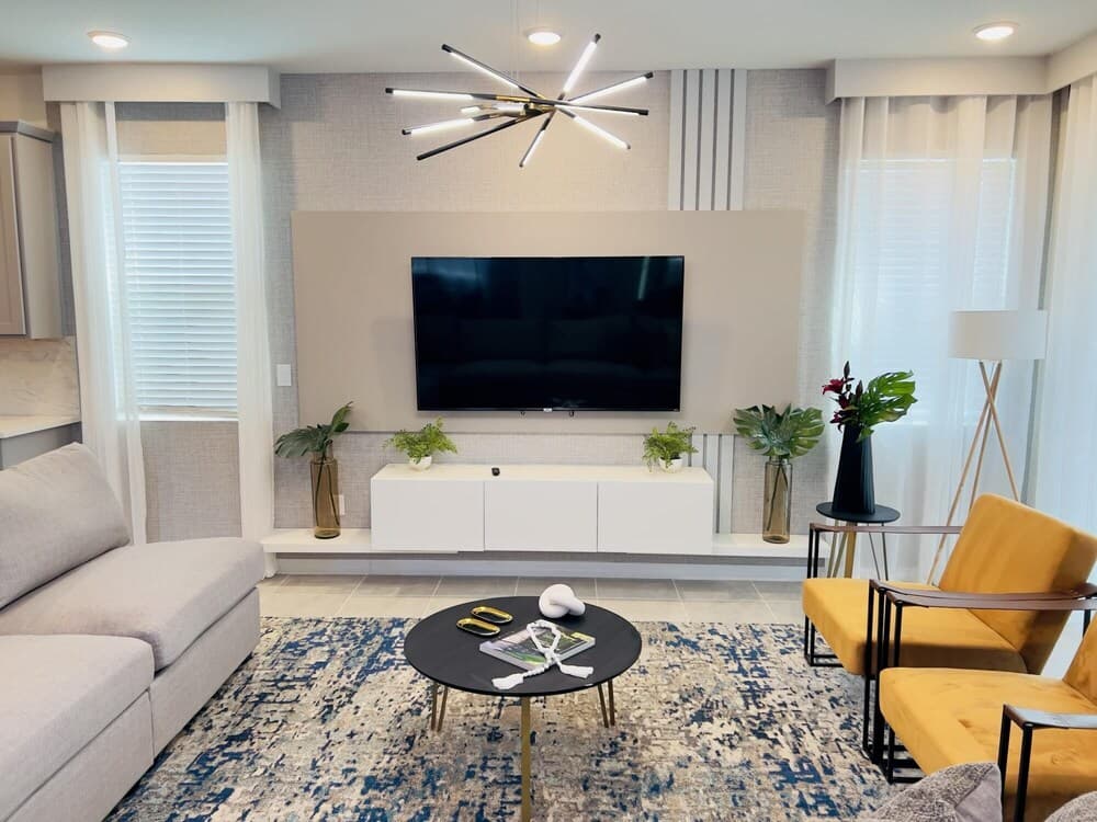 Brand New Charming Themed Home Near Disney