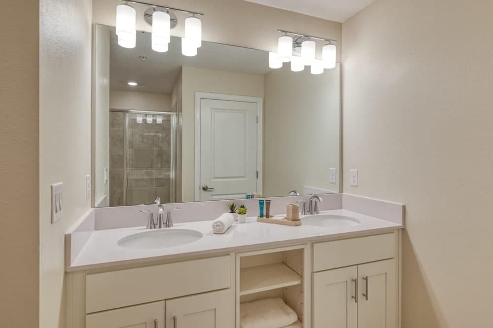 Spacious and Pleasant Home Near Disney