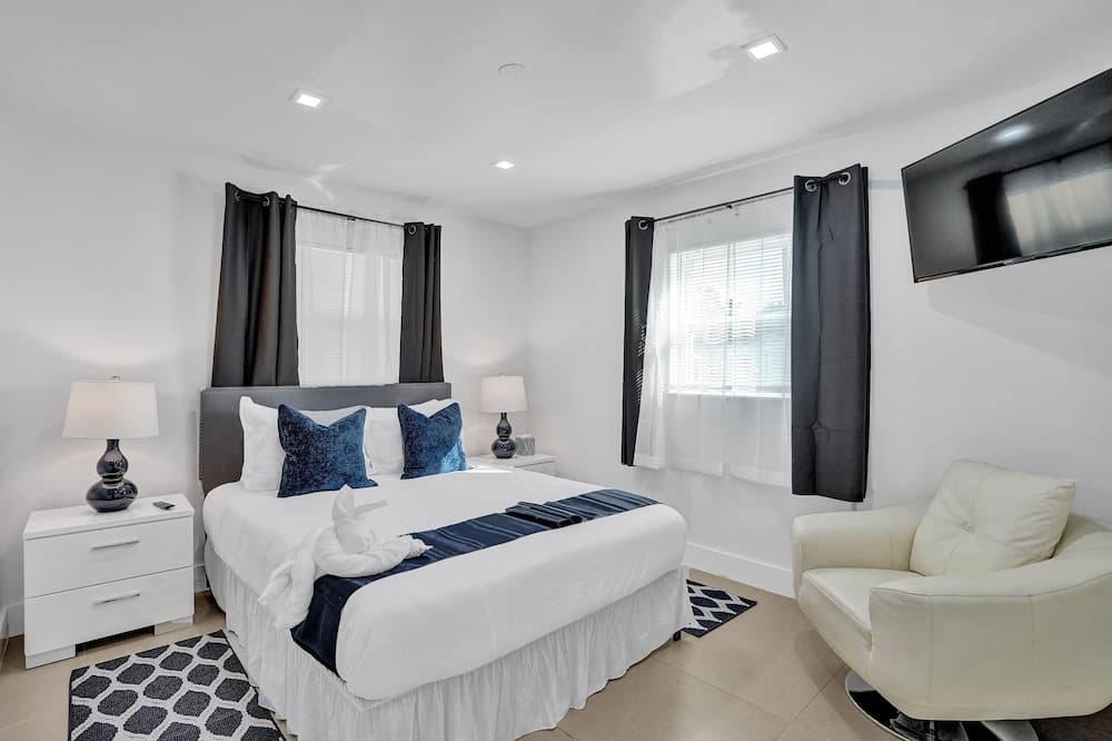 Waterfront Newly Renovated 4 BR Home