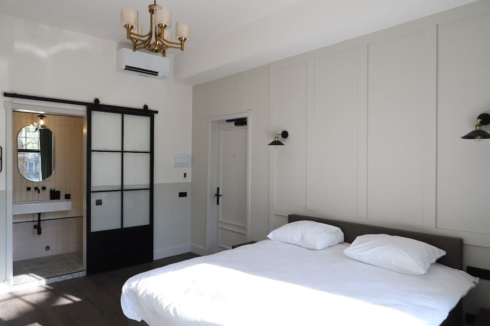 Mr.Lewis Hotel Rotterdam