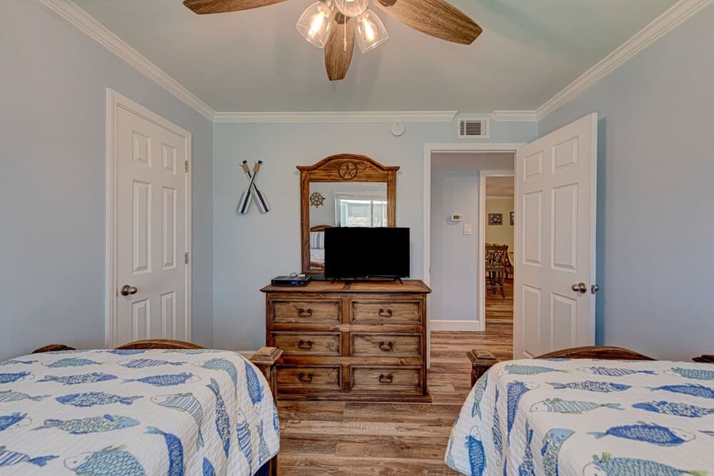 Island Retreat 163 3 Bedroom Condo by Redawning