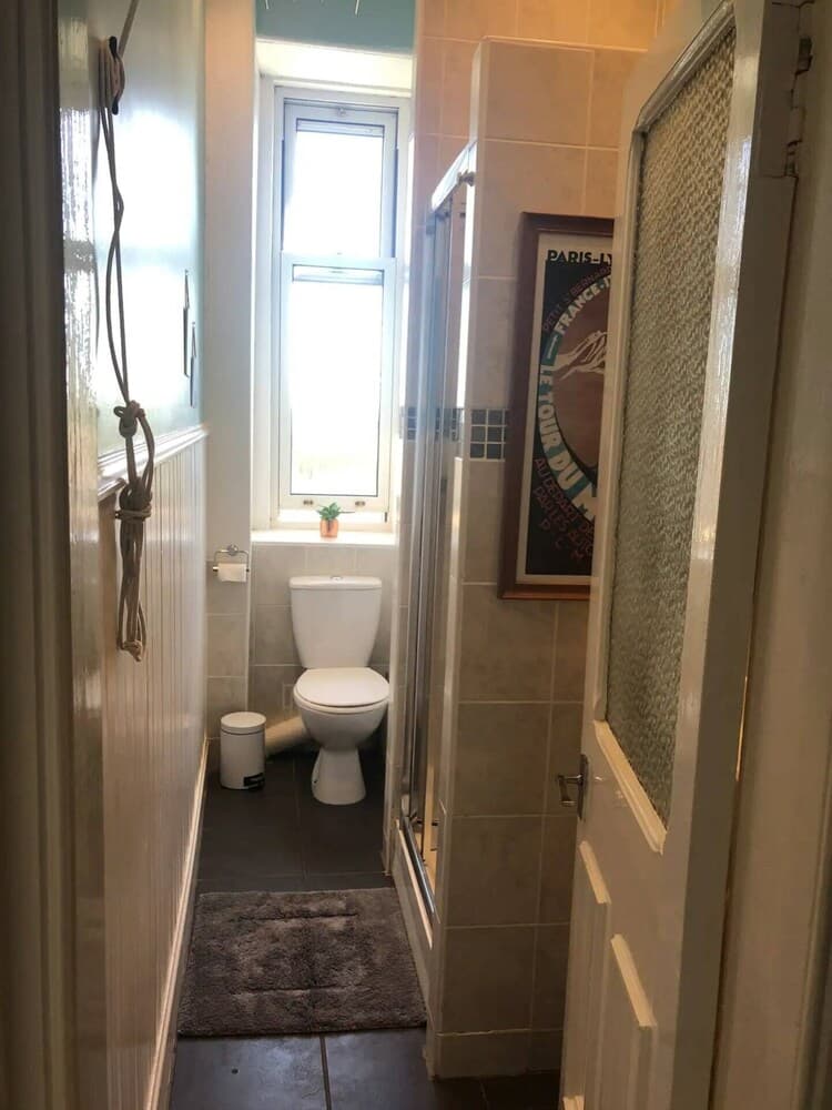 Stylish 1 Bedroom Apartment Near Leith