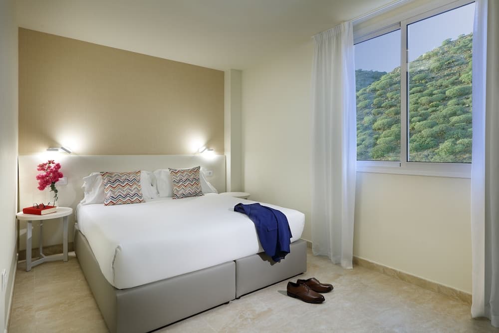 Marinell Collection Palm-Mar