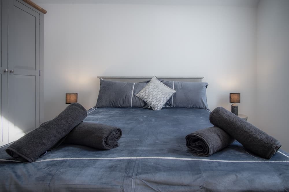 Four Seasons - 1 Bedroom  - Tenby