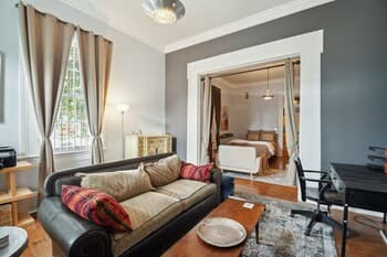 Historical Landmark Bywater Cottage 600 Louisa Walk To French Quarter 1 Bedroom Cottage by Redawning