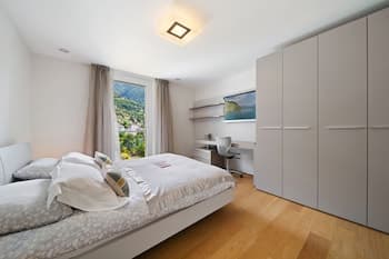 Montreux Panoramic Views 4BD Apartment