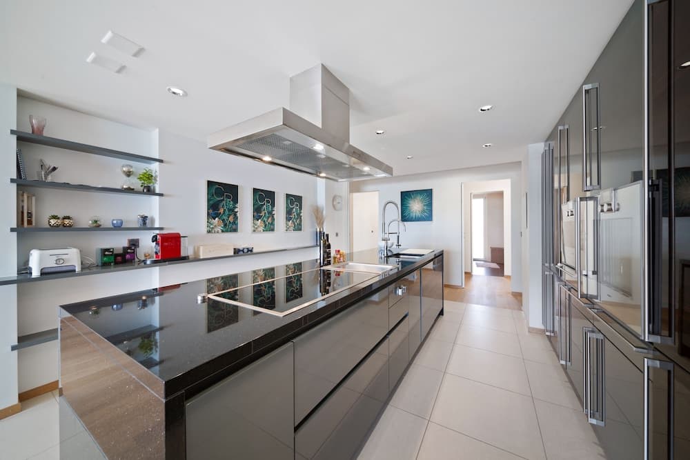 Montreux Panoramic Views 4BD Apartment