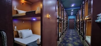Attic Capsule Hotel