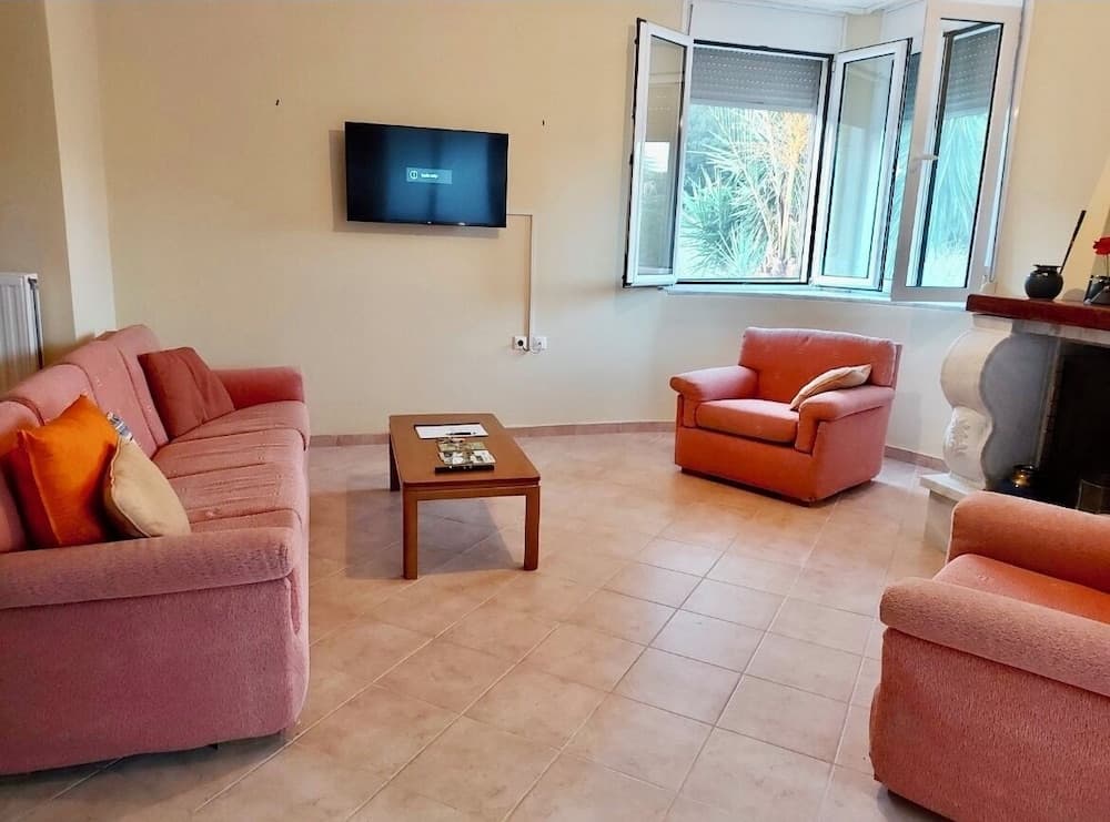 Lefkada - 3 Bed House St Nikolaos, Vonitsa Greece