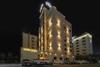 Yaja Hotel Peace Square branch