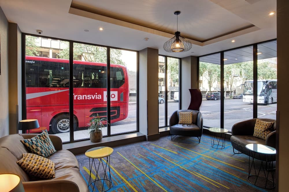 City Sleeper at Royal National Hotel