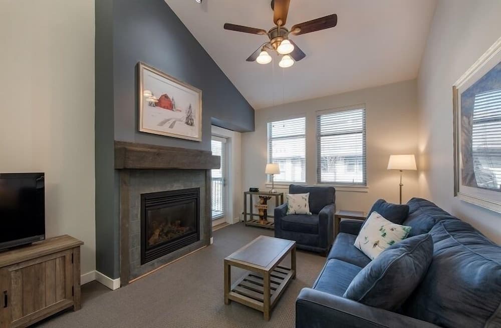 Condo with Ski Resort View Private Balcony - Fraser Crossing/Founders Pointe Premium-Rated 3619