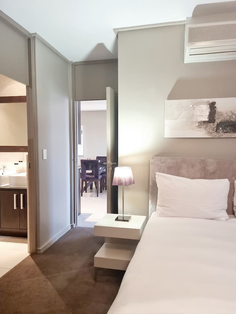 Manhattan Towers by Smart City Stays