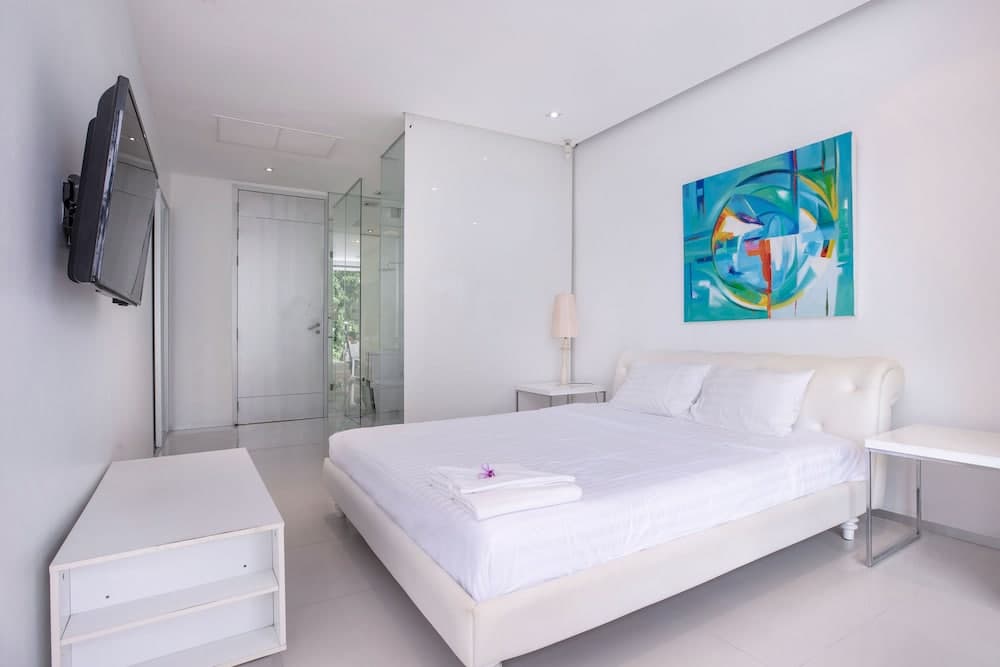 Patong Bay View 3BR Pool Villa Atika 10