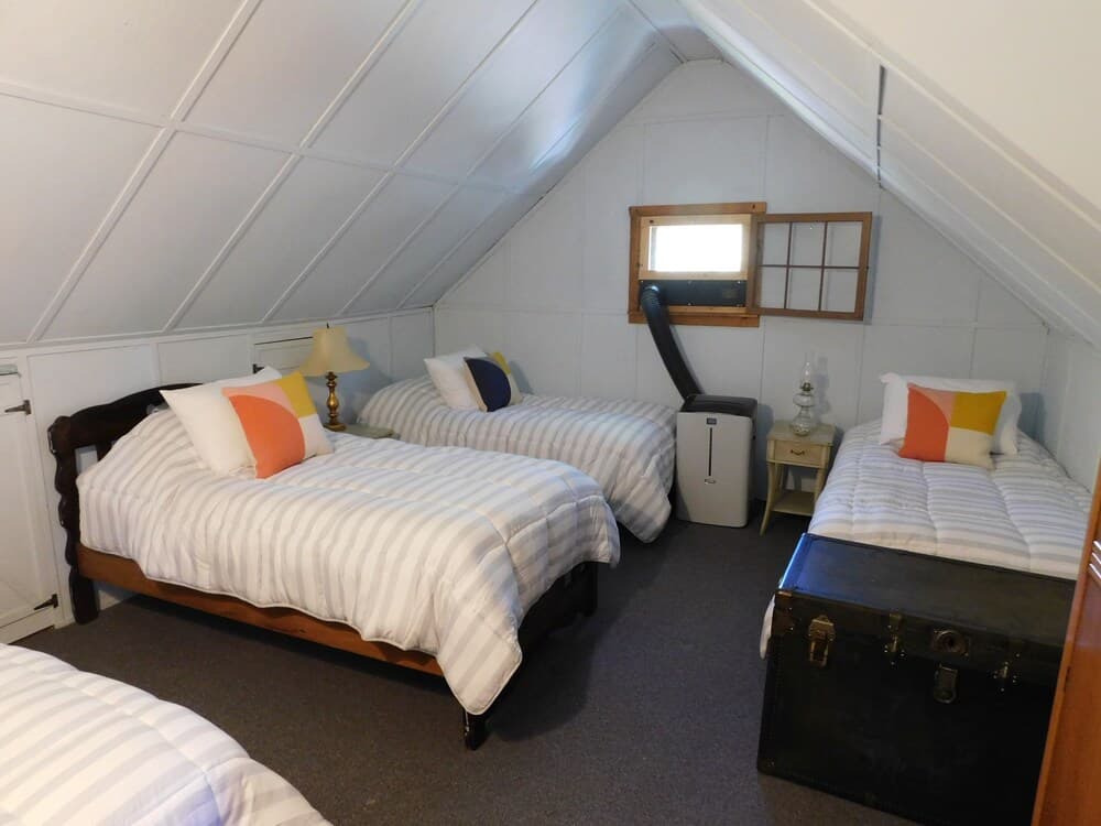 The Nest 4 Bedroom Cabin by Redawning