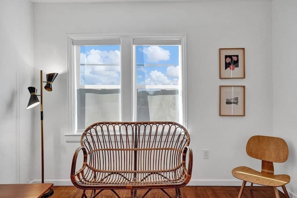 Biscayne Deluxe Unit, 2br/1bath, Free Parking, Garden & Bbq!