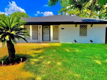 STOP INN STAY HOSTELS