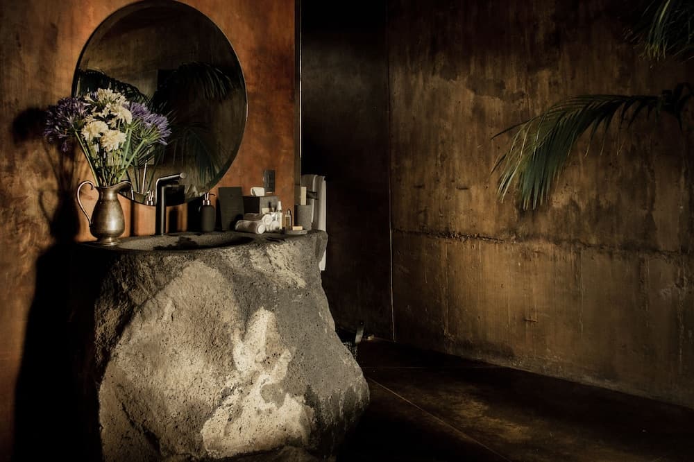 Casa Silencio Hotel Boutique & Distillery