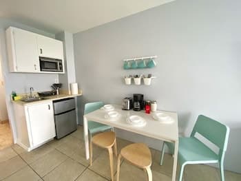 Castaways Resort Studios