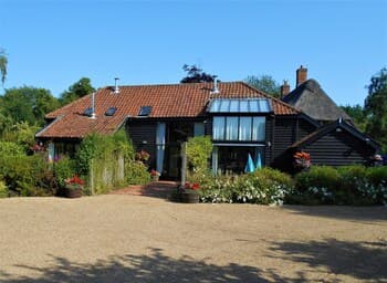 Brundish, Suffolk Large 4-bed Barn Stunning!