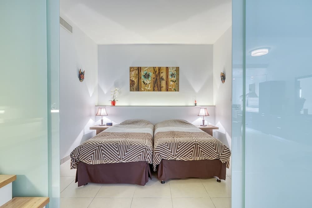 Duplex Luxury Apartment in Portomaso With Pool